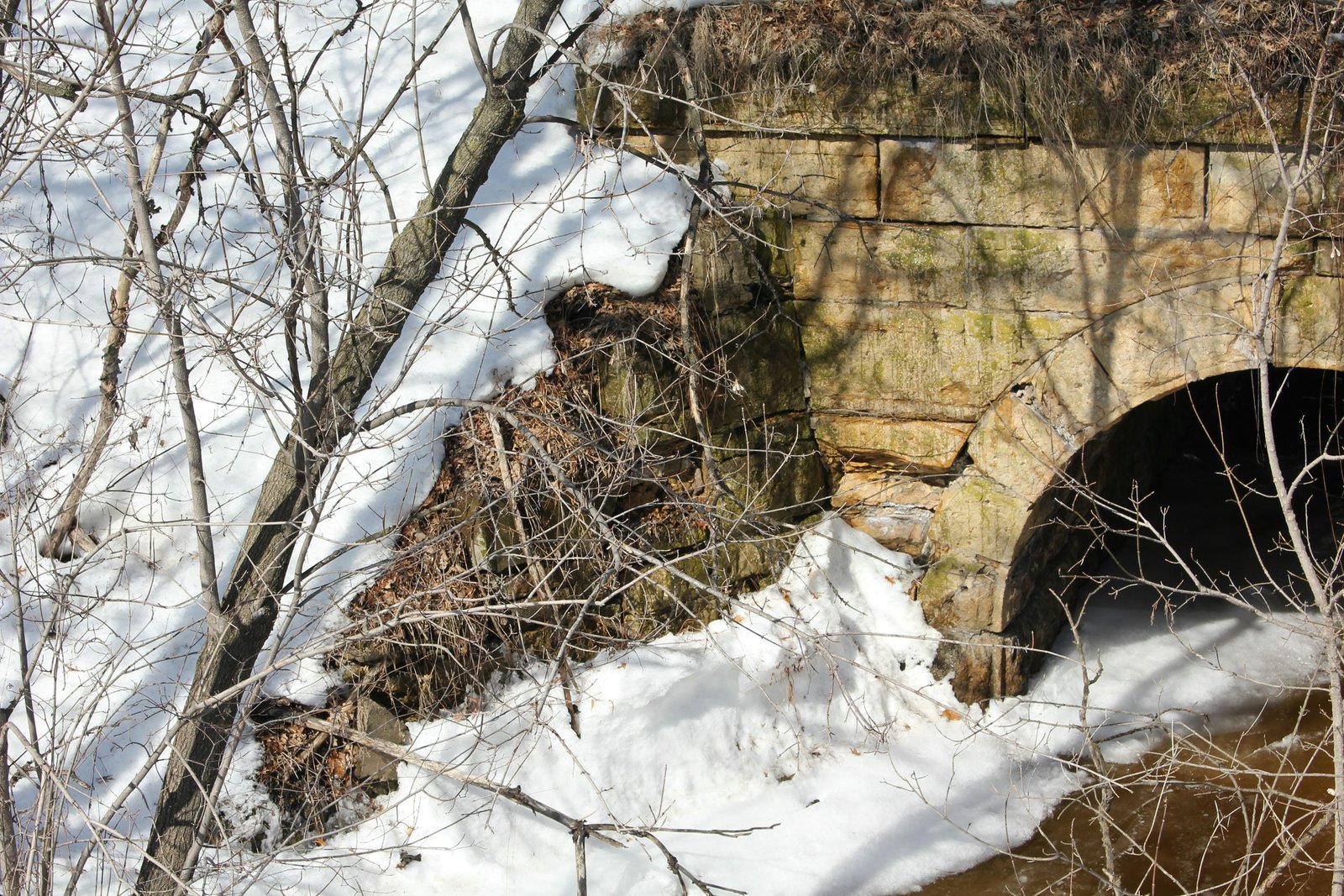 Southwest wing wall